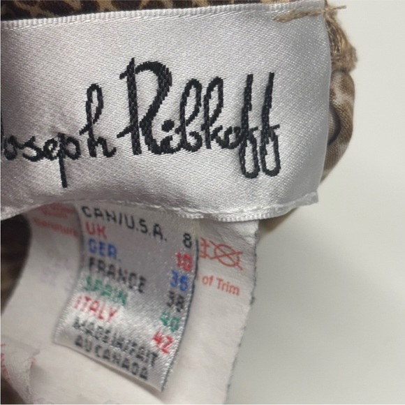 Joseph Ribkoff Discontinued
Gold Snake Animal Print
Leggings size 8 or Medium - Picture 5 of 5